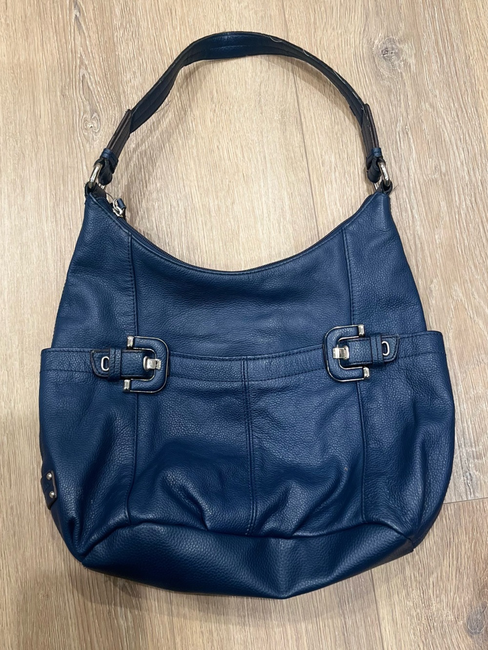 Vintage Tignanello  Hobo Leather Shoulder Bag in Navy Blue